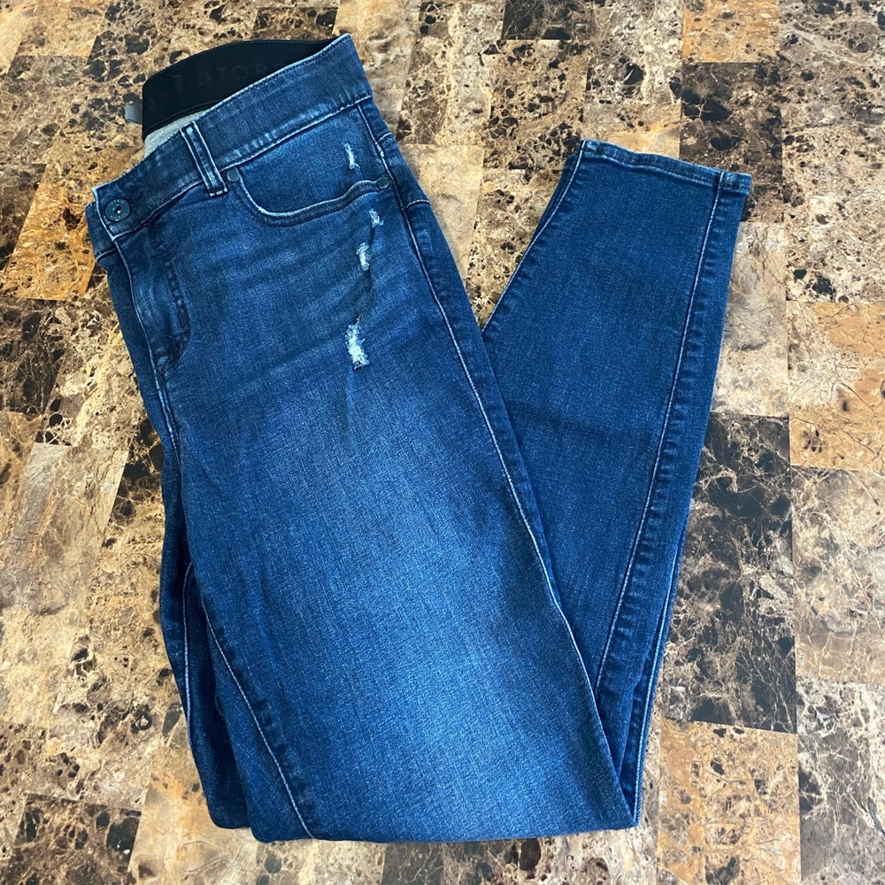 Euc Torrid Bombshell Skinny Jean - image 7